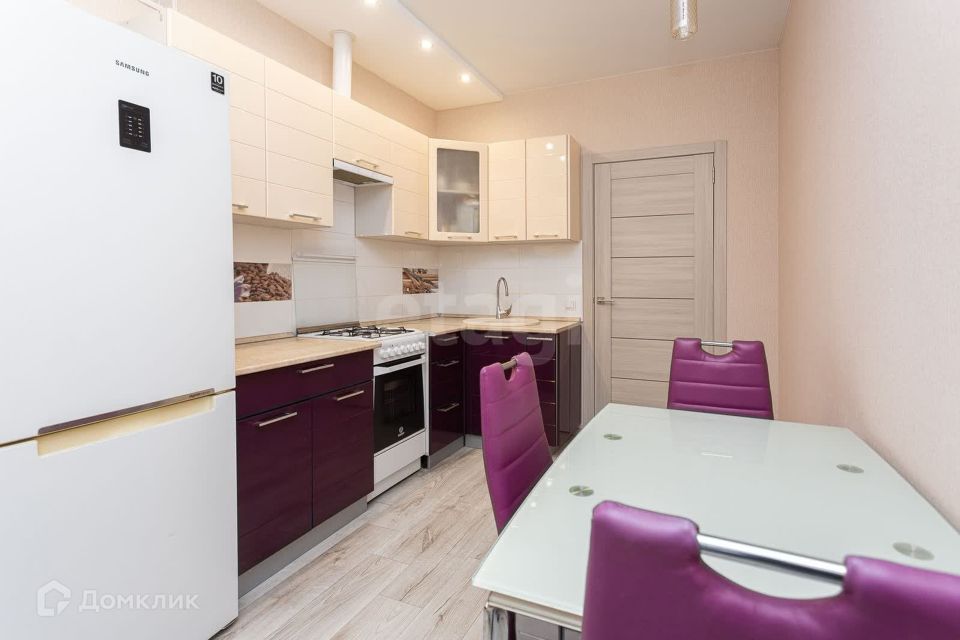 Продаётся 1-комнатная квартира, 42.7 м²