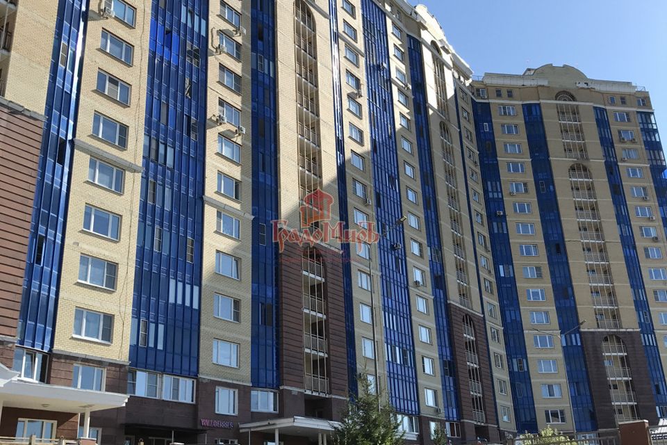Продаётся 1-комнатная квартира, 42.8 м²