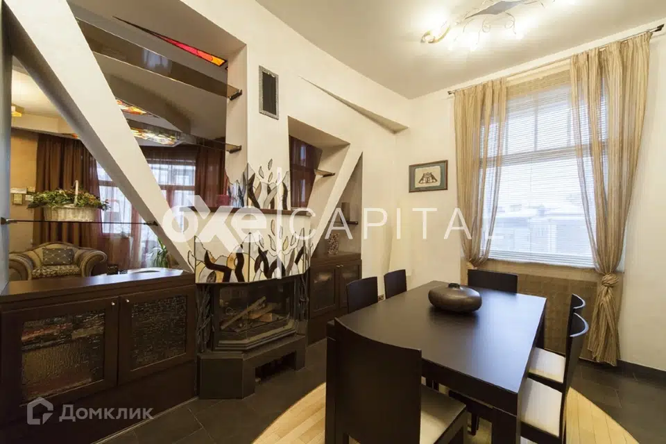 Продаётся 3-комнатная квартира, 144.9 м²