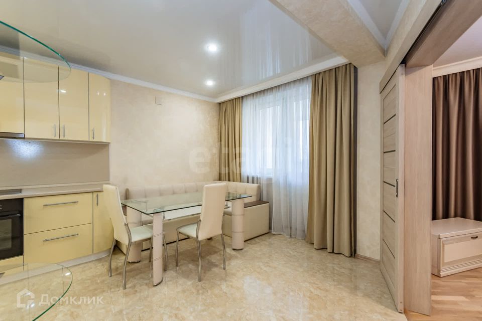 Продаётся 1-комнатная квартира, 49 м²