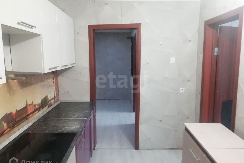 Продаётся комната в 2-комн. квартире, 39 м²