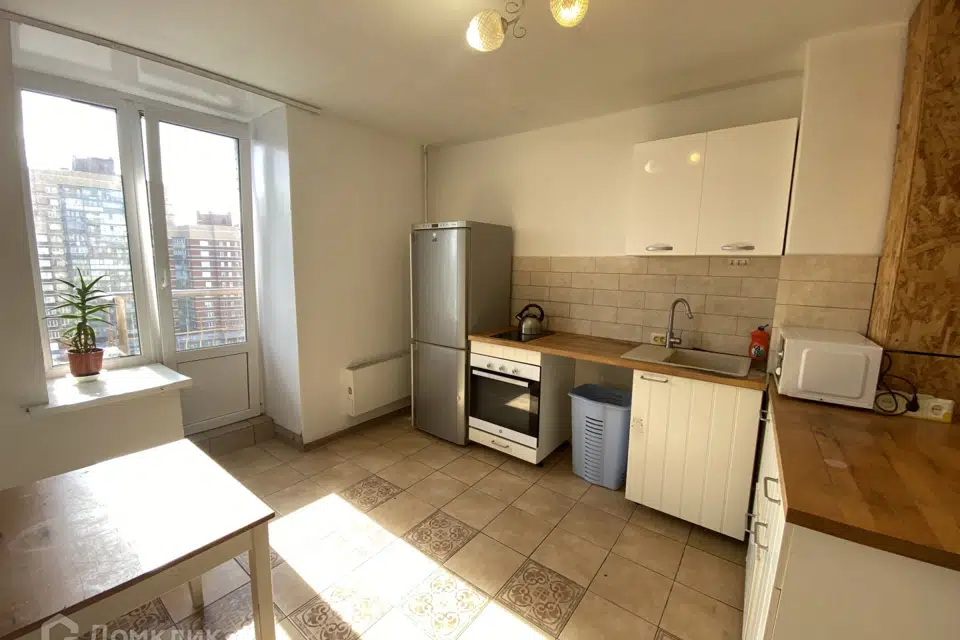 Продаётся 2-комнатная квартира, 63.5 м²