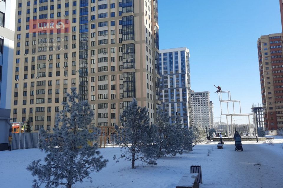Продаётся 2-комнатная квартира, 65.4 м²