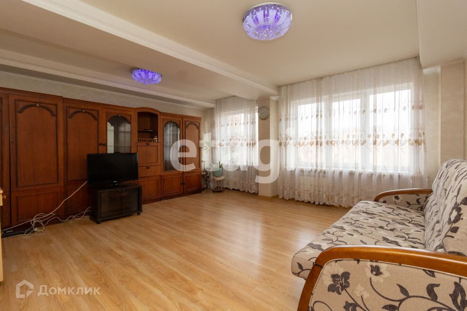 Продаётся 3-комнатная квартира, 73.8 м²