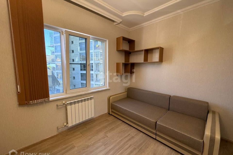 Сдаётся 1-комнатная квартира, 38 м²