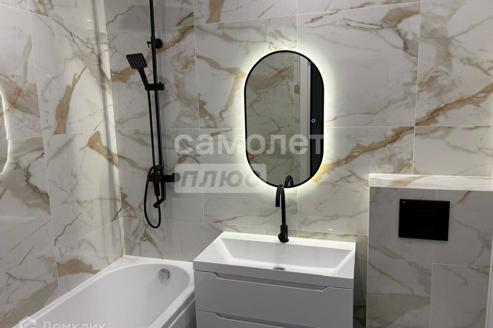 Продаётся 1-комнатная квартира, 49 м²