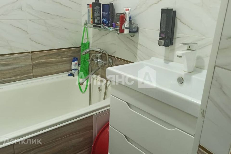 Продаётся 3-комнатная квартира, 63 м²