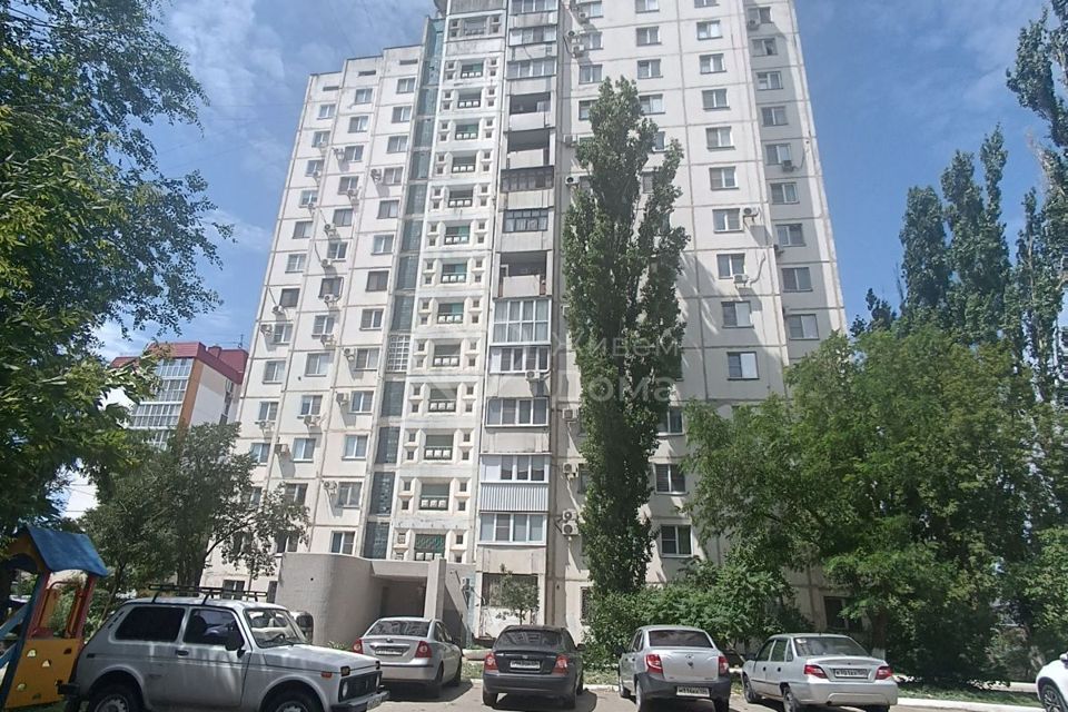 Продаётся 4-комнатная квартира, 81.5 м²