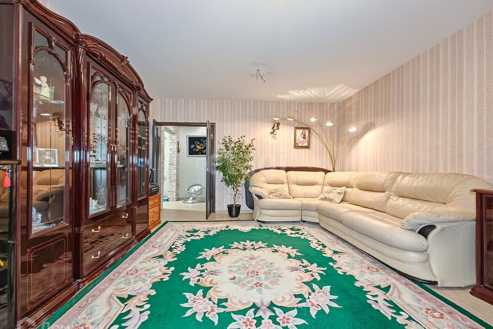 Продаётся 2-комнатная квартира, 76.5 м²