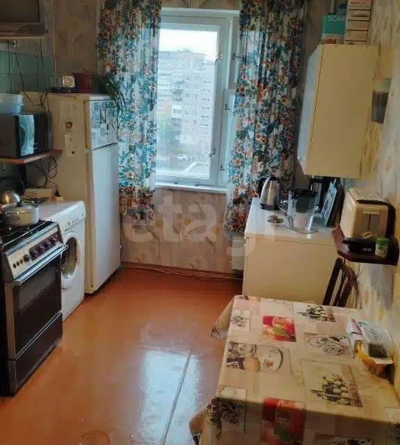 Продаётся 3-комнатная квартира, 63.8 м²
