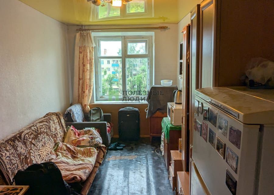 Продаётся комната в 4-комн. квартире, 13.7 м²