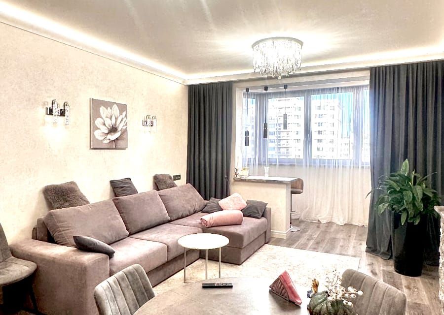 Продаётся 2-комнатная квартира, 85 м²