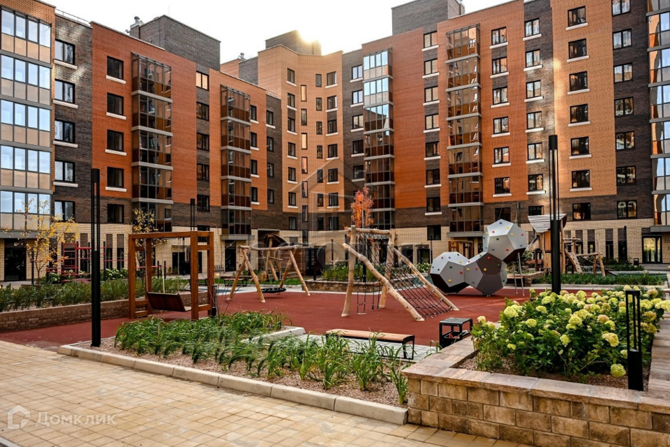 Продаётся 3-комнатная квартира, 102.5 м²