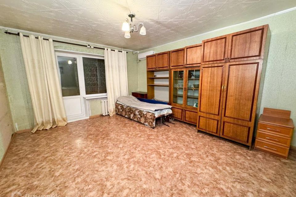 Продаётся 1-комнатная квартира, 43.3 м²