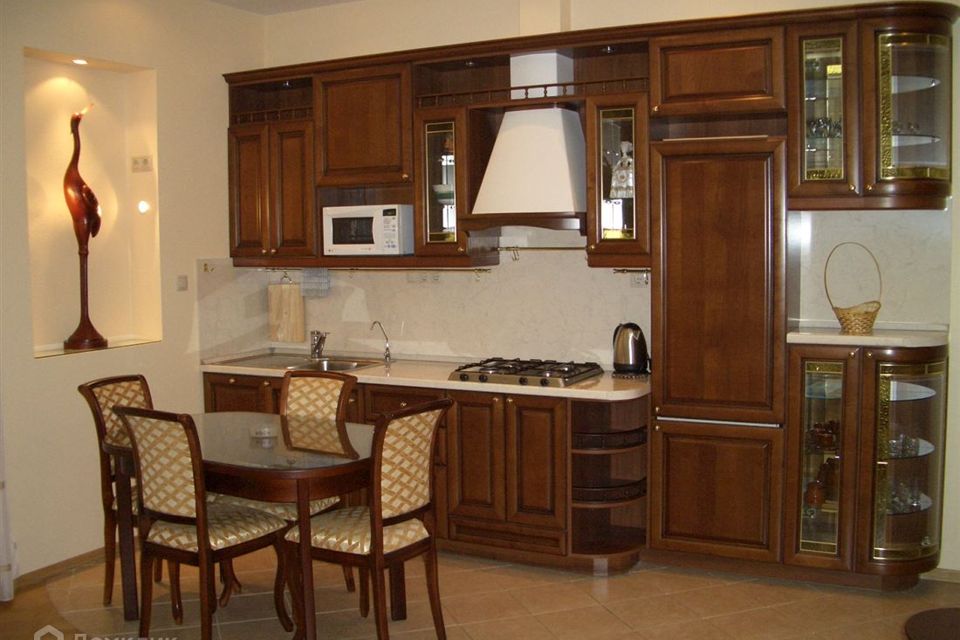 Сдаётся 3-комнатная квартира, 77 м²