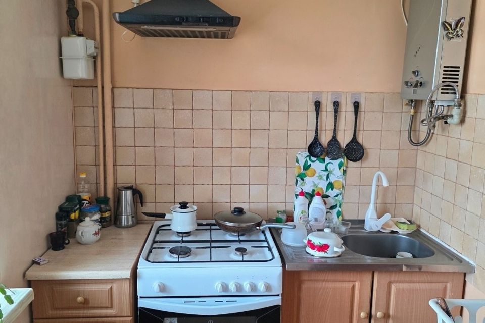Продаётся 1-комнатная квартира, 37.3 м²