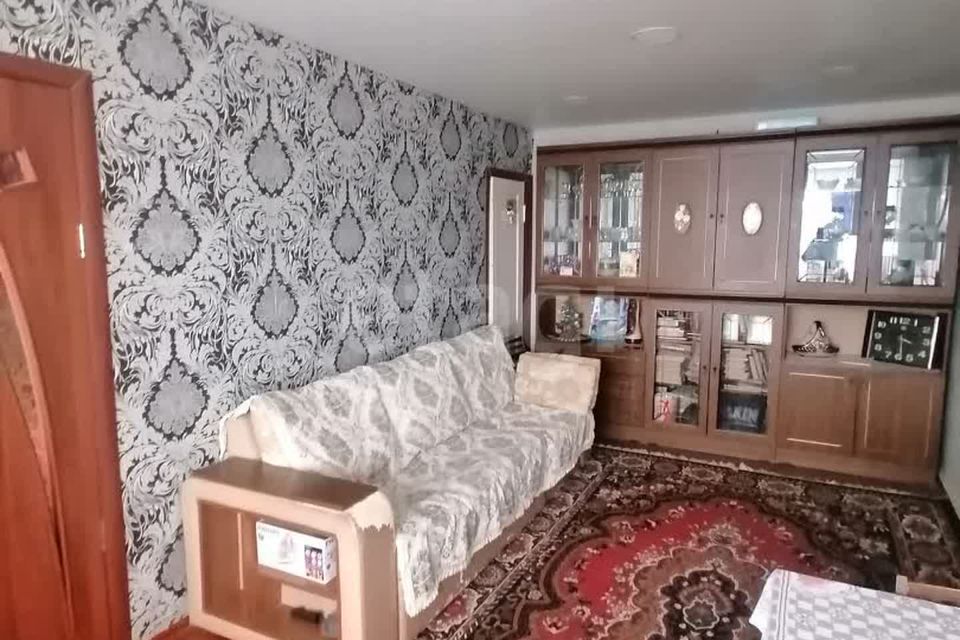 Продаётся 2-комнатная квартира, 43.8 м²