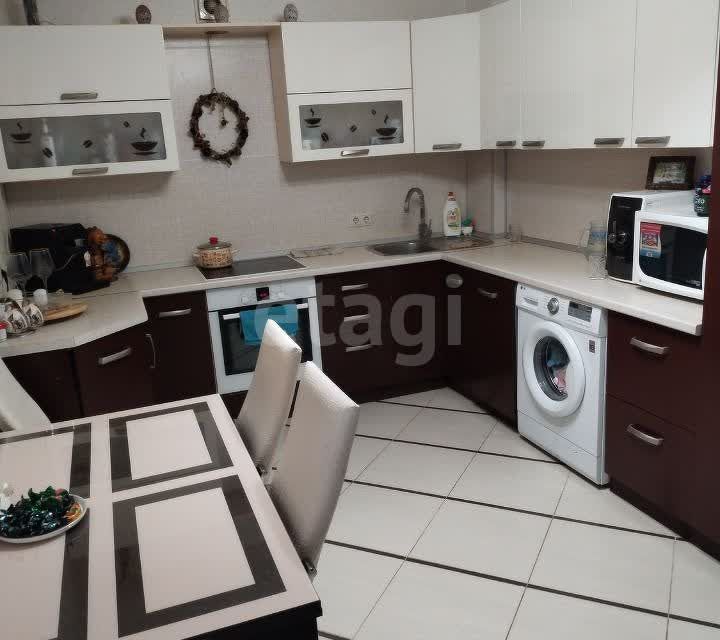 Продаётся 3-комнатная квартира, 84 м²