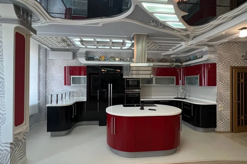 Продаётся 3-комнатная квартира, 110 м²