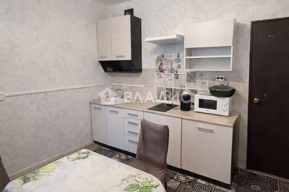 Продаётся 4-комнатная квартира, 93 м²