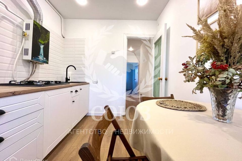 Продаётся 3-комнатная квартира, 69.7 м²