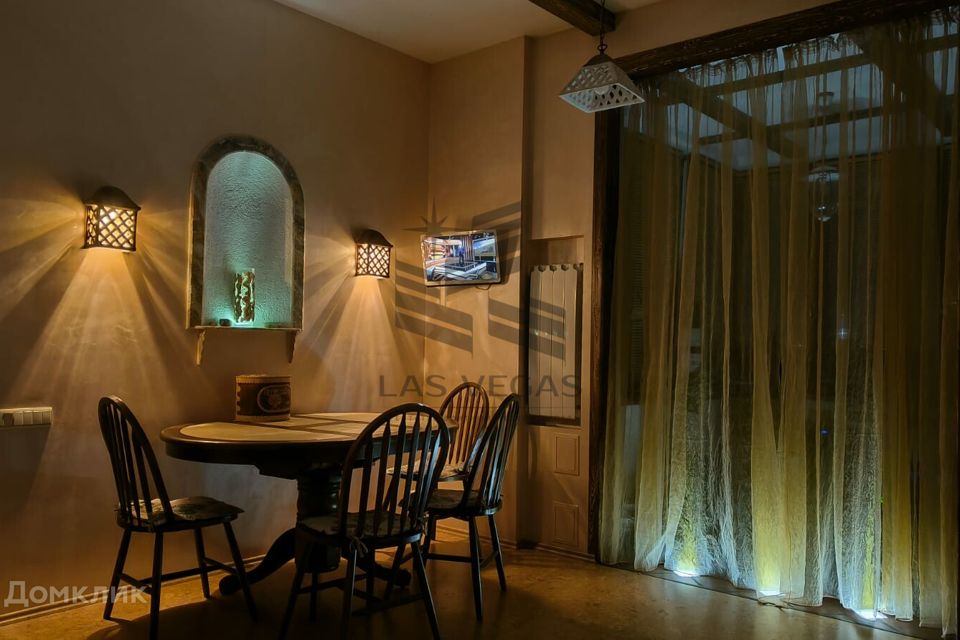 Сдаётся 3-комнатная квартира, 104 м²