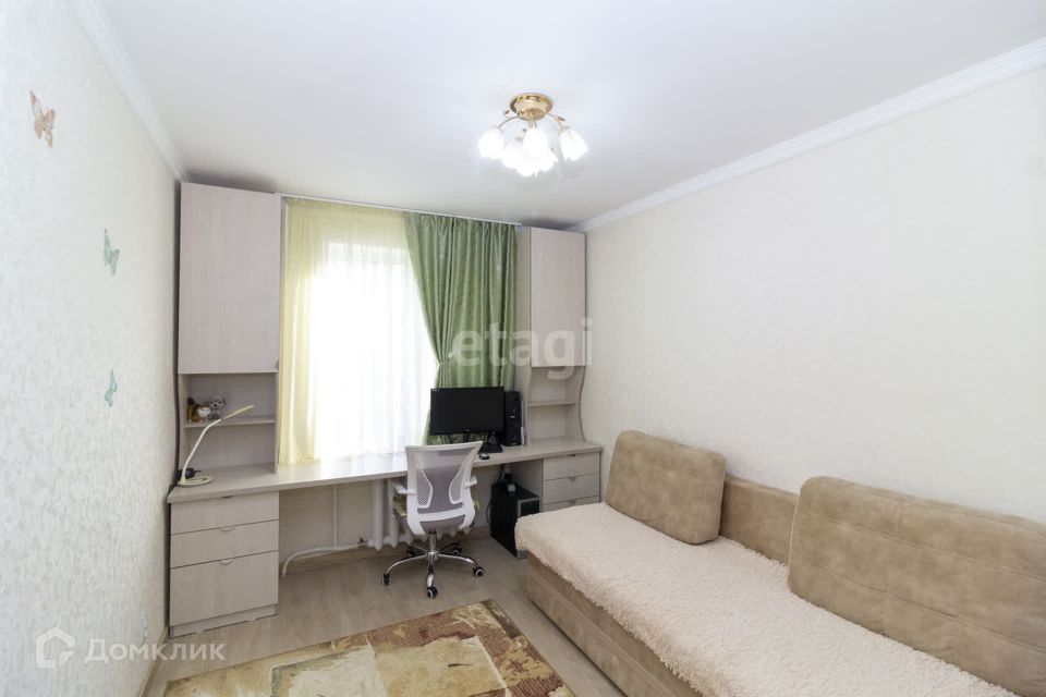 Продаётся 3-комнатная квартира, 63.5 м²