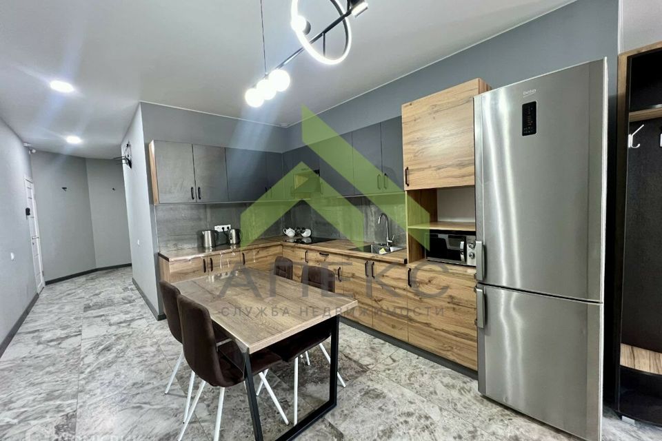 Продаётся 5-комнатная квартира, 176.9 м²