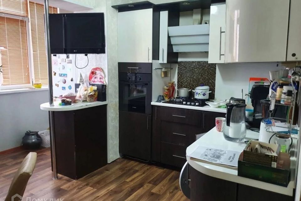 Сдаётся 2-комнатная квартира, 63.2 м²