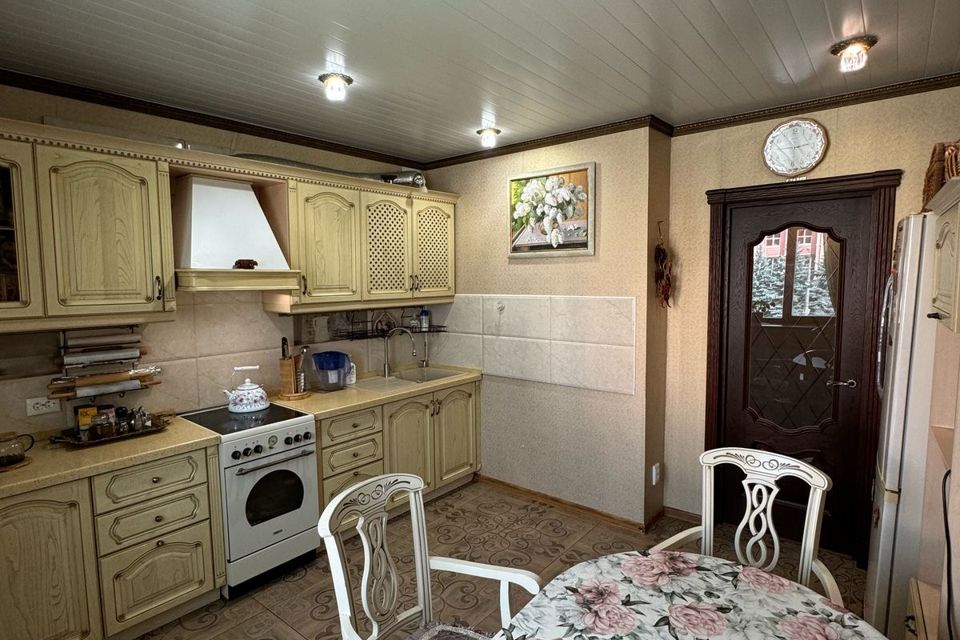 Продаётся 3-комнатная квартира, 96 м²