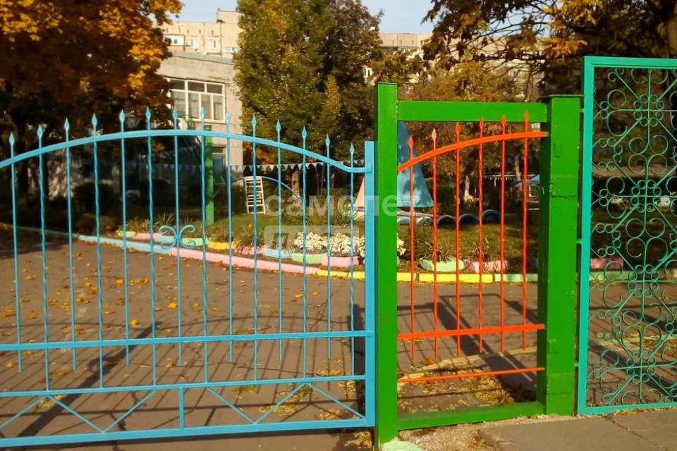 Продаётся 3-комнатная квартира, 63.5 м²