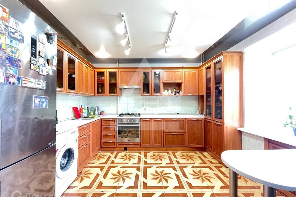 Продаётся 4-комнатная квартира, 94.3 м²