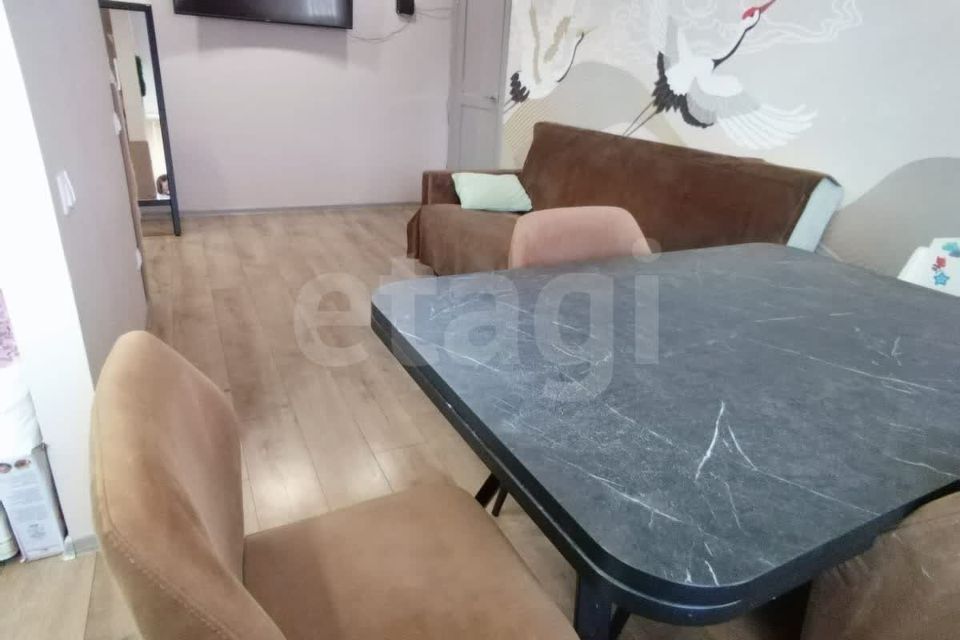 Продаётся 3-комнатная квартира, 58.5 м²