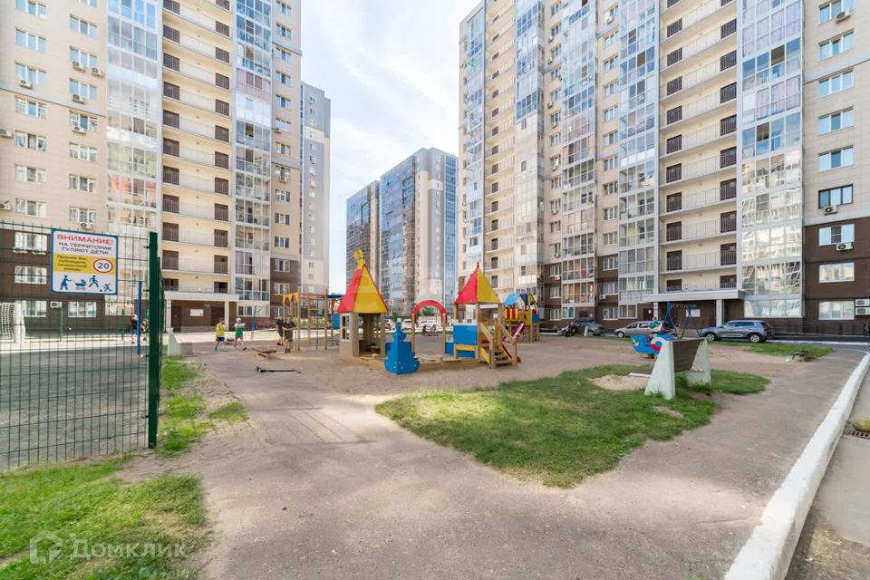 Продаётся 2-комнатная квартира, 70.5 м²