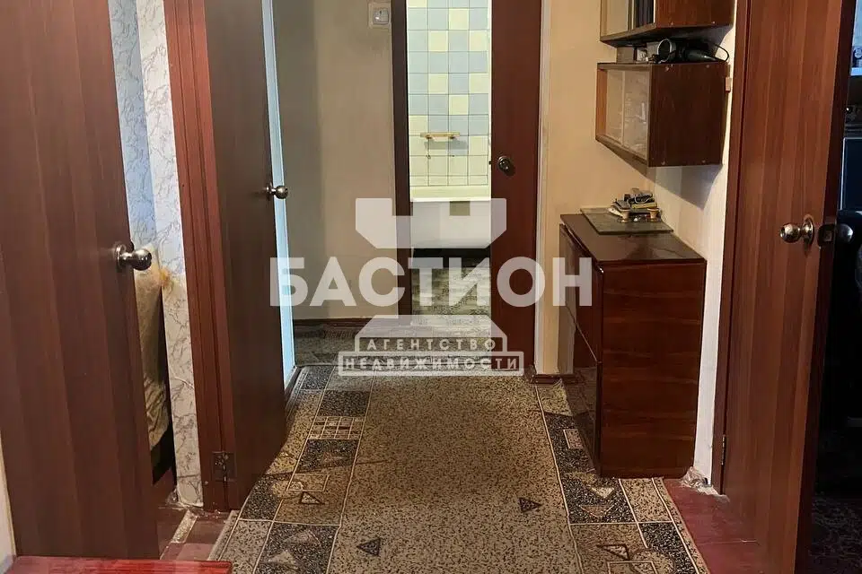 Продаётся 4-комнатная квартира, 93 м²