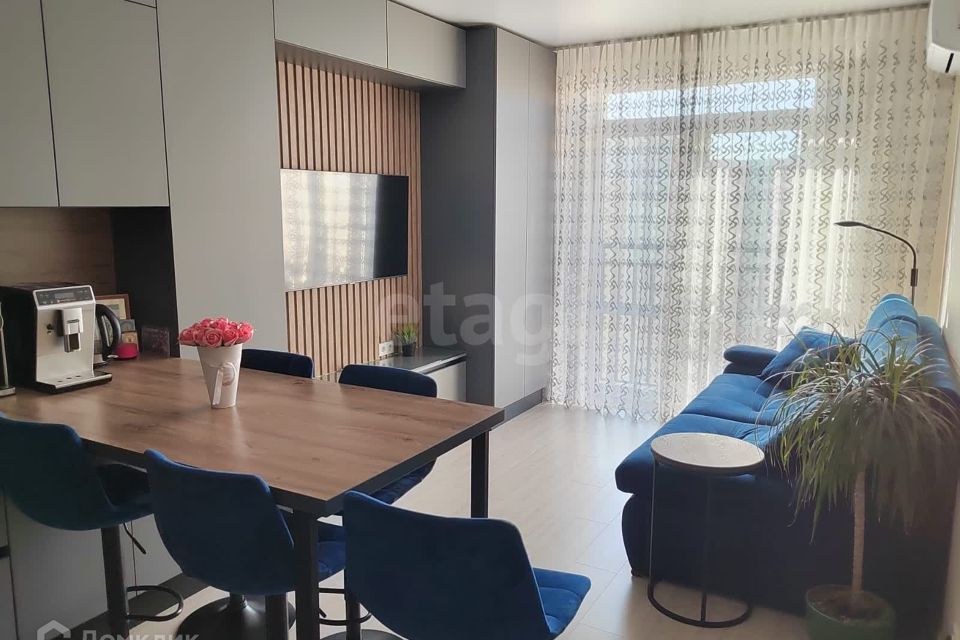 Продаётся 2-комнатная квартира, 61 м²