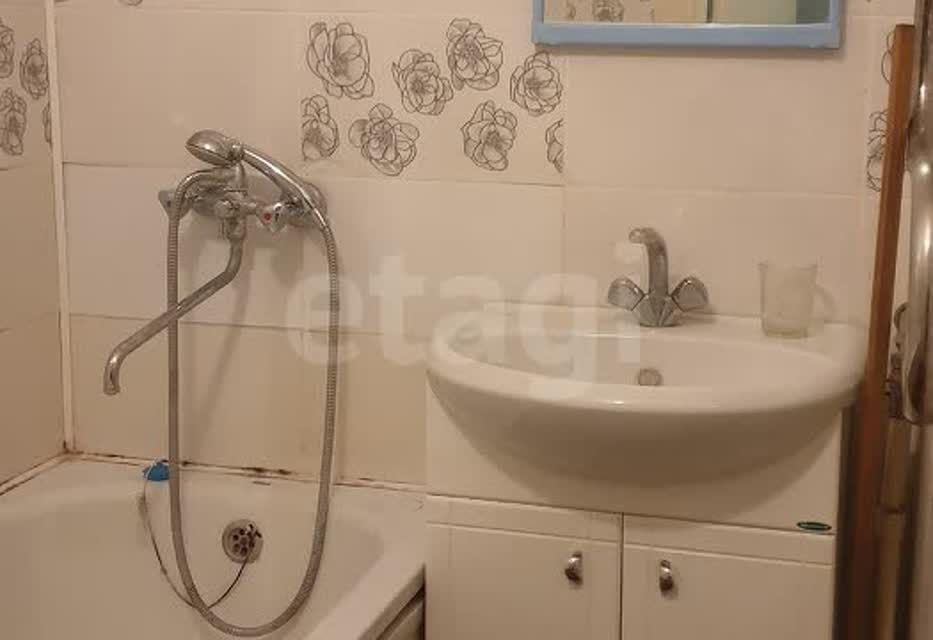 Сдаётся 3-комнатная квартира, 59.4 м²