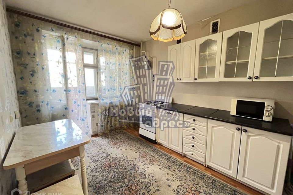 Продаётся 1-комнатная квартира, 43 м²