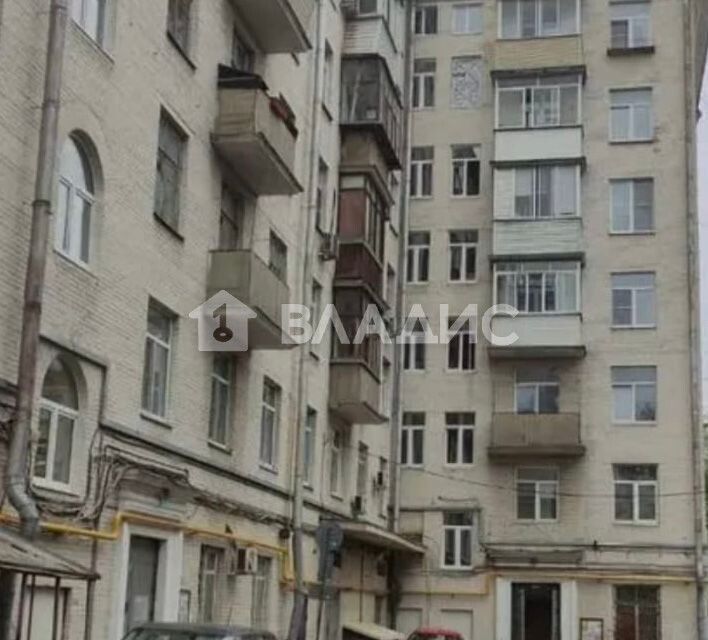 Продаётся комната в 3-комн. квартире, 77.5 м²