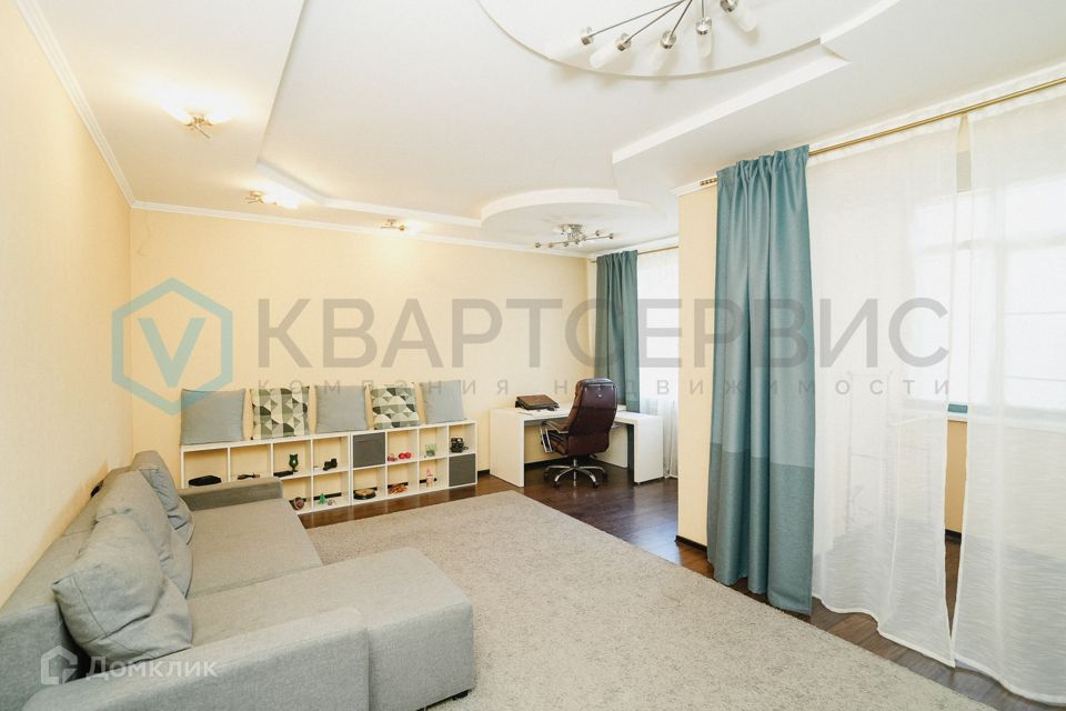 Продаётся 3-комнатная квартира, 90.2 м²