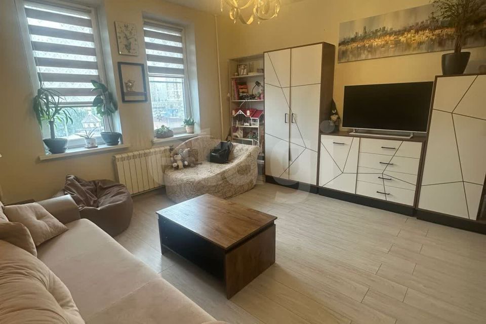 Продаётся 1-комнатная квартира, 38 м²