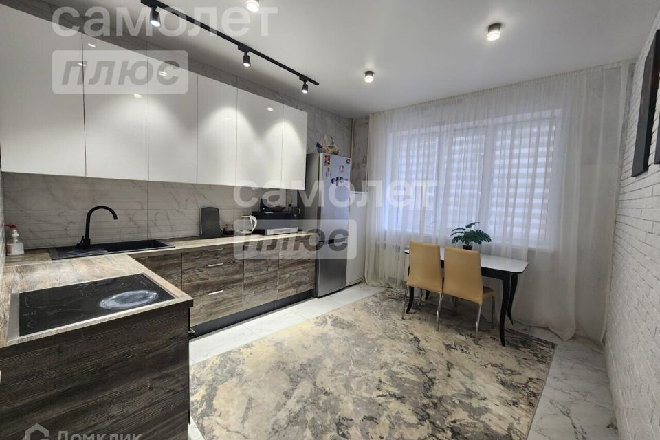 Продаётся 3-комнатная квартира, 92 м²