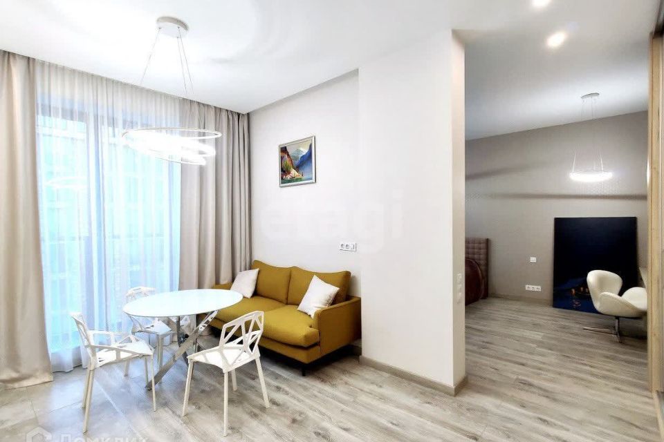 Продаётся 1-комнатная квартира, 49.1 м²