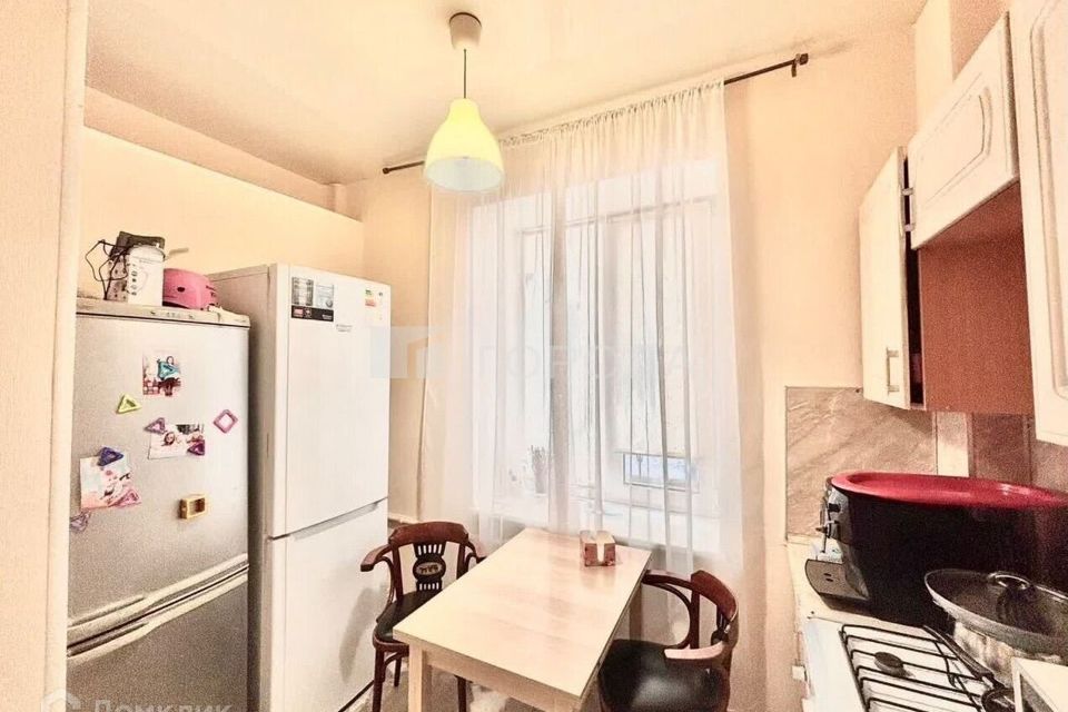 Продаётся 2-комнатная квартира, 42.7 м²