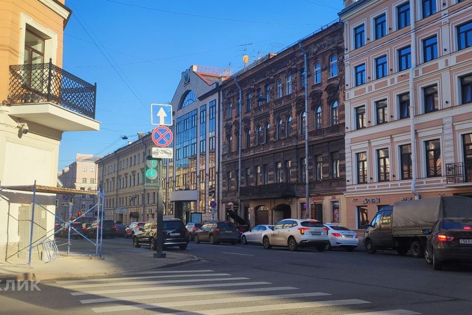 Продаётся 4-комнатная квартира, 83 м²