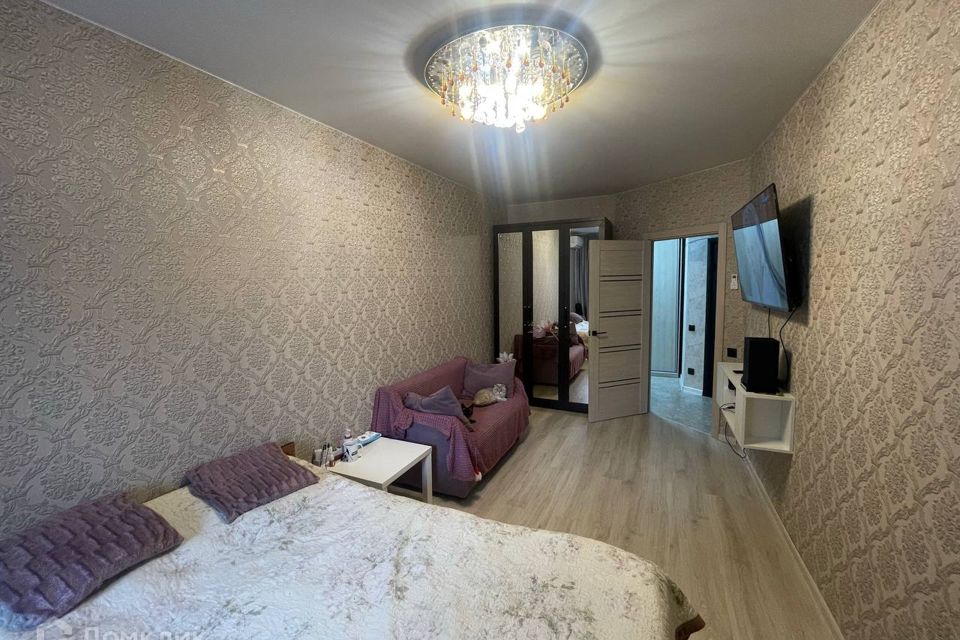 Продаётся 1-комнатная квартира, 41.9 м²