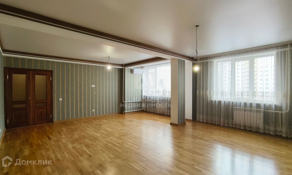 Продаётся 3-комнатная квартира, 116 м²