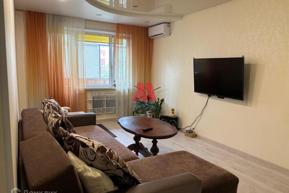 Сдаётся 2-комнатная квартира, 57.7 м²