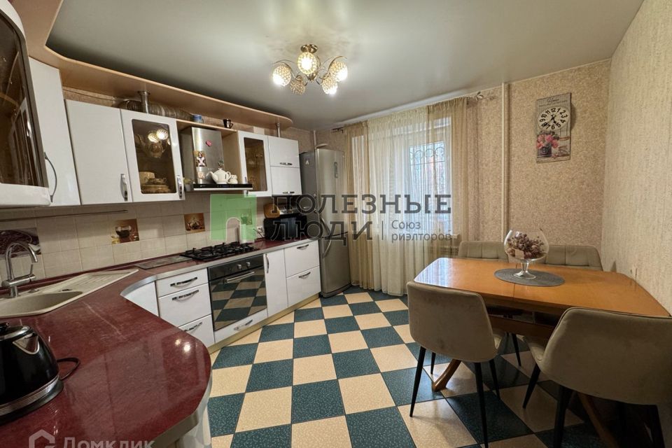 Продаётся 3-комнатная квартира, 92 м²