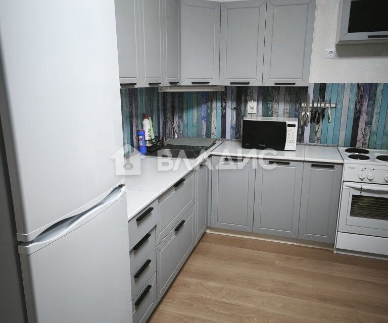 Сдаётся 3-комнатная квартира, 75.9 м²